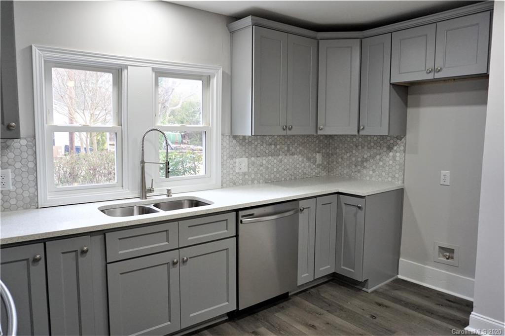5371 Davidson Road, Unit 19 Davidson, NC 28036 - Photo 17 of 38 Gallery Image 17