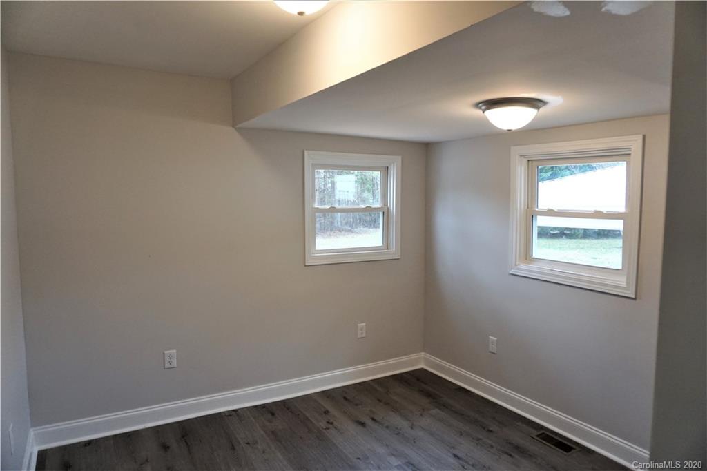 5371 Davidson Road, Unit 19 Davidson, NC 28036 - Photo 19 of 38 Gallery Image 19