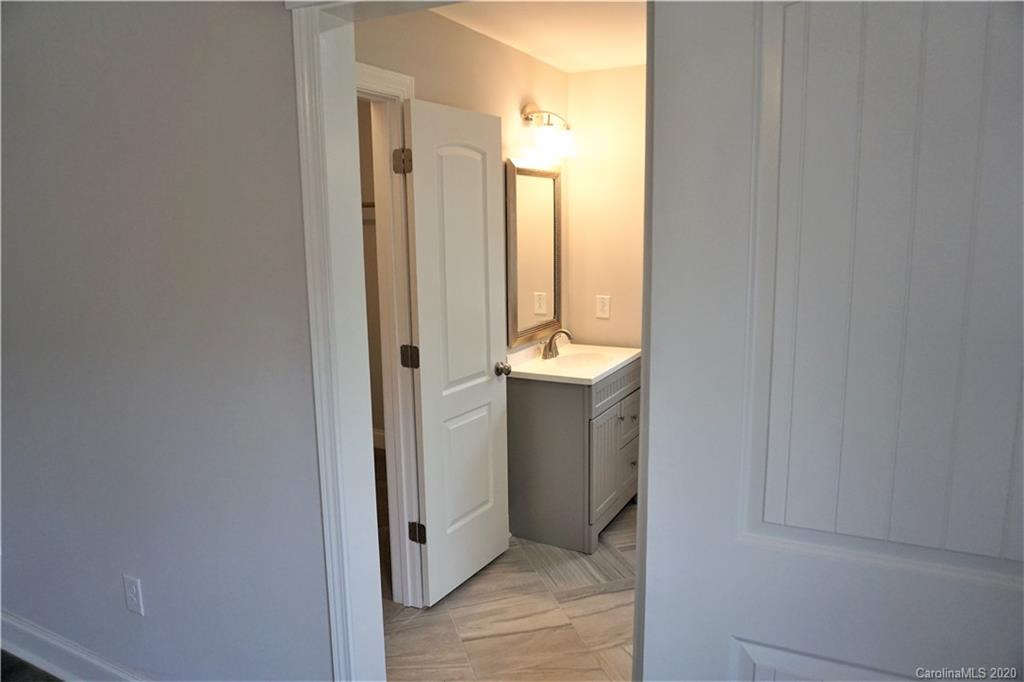 5371 Davidson Road, Unit 19 Davidson, NC 28036 - Photo 25 of 38 Gallery Image 25