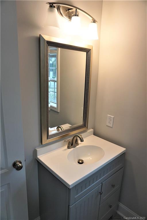 5371 Davidson Road, Unit 19 Davidson, NC 28036 - Photo 26 of 38 Gallery Image 26
