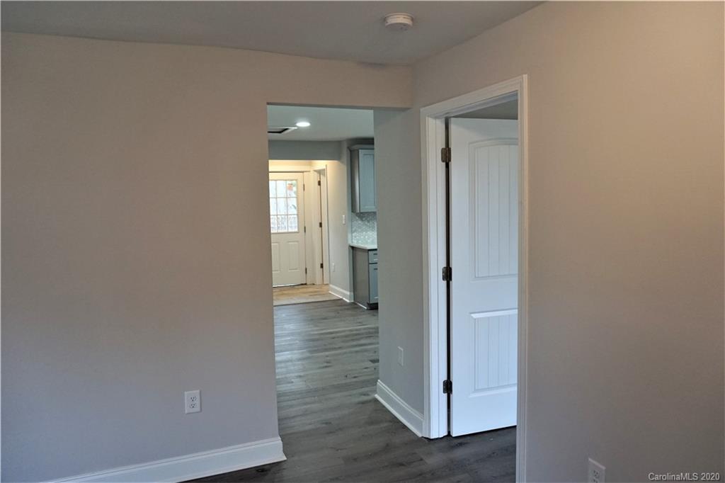 5371 Davidson Road, Unit 19 Davidson, NC 28036 - Photo 37 of 38 Gallery Image 37