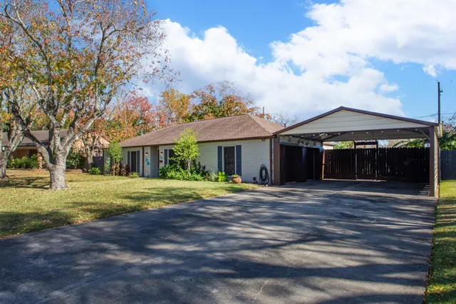 $265,000 | 1846 Acacia Circle, Freeport, TX 77541