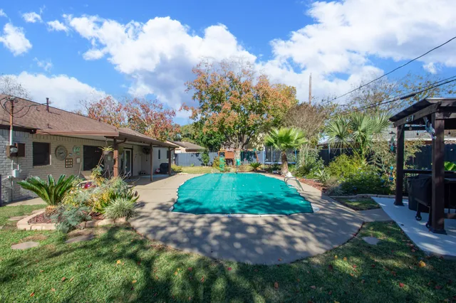 $265,000 | 1846 Acacia Circle, Freeport, TX 77541