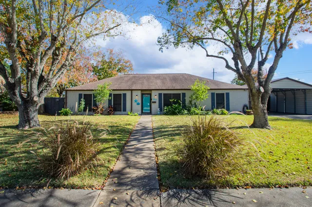 $265,000 | 1846 Acacia Circle, Freeport, TX 77541