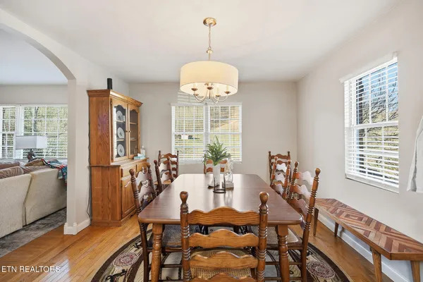 $575,000 | 1625 Machine Branch Road, Ewing, VA 24248