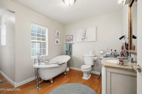 $575,000 | 1625 Machine Branch Road, Ewing, VA 24248