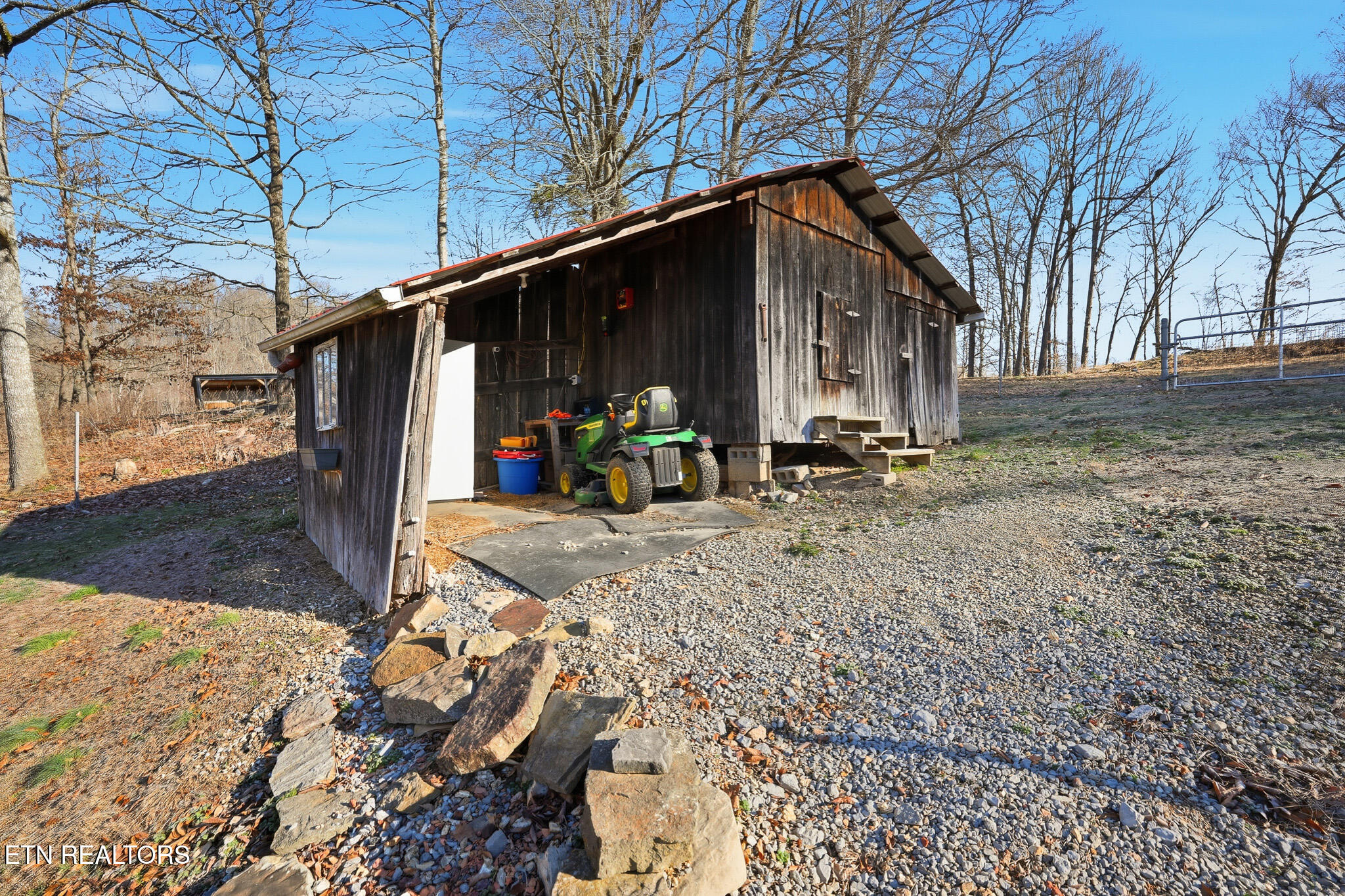 1625 Machine Branch Road Ewing, VA 24248 - Photo 32 of 60 33_dsc08555