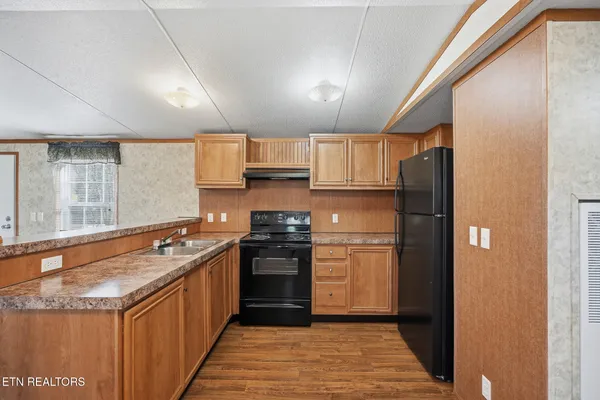 $575,000 | 1625 Machine Branch Road, Ewing, VA 24248