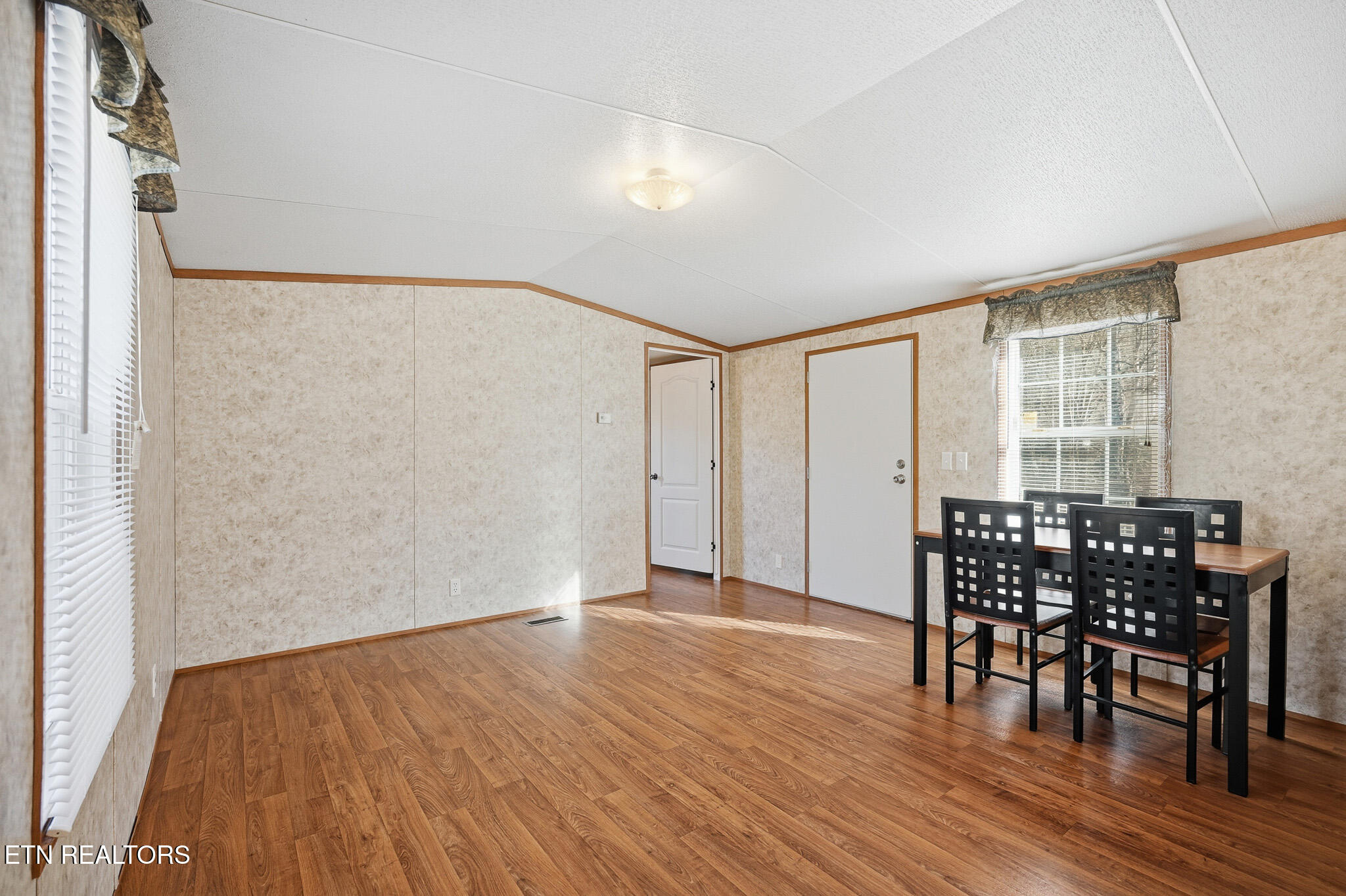 1625 Machine Branch Road Ewing, VA 24248 - Photo 36 of 60 37_dsc08576