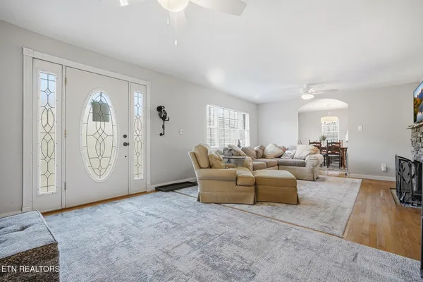 $575,000 | 1625 Machine Branch Road, Ewing, VA 24248