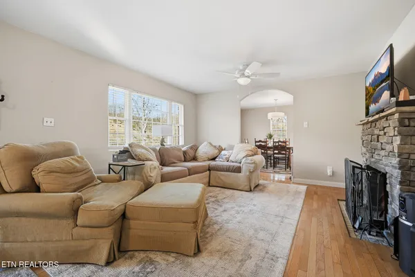 $575,000 | 1625 Machine Branch Road, Ewing, VA 24248