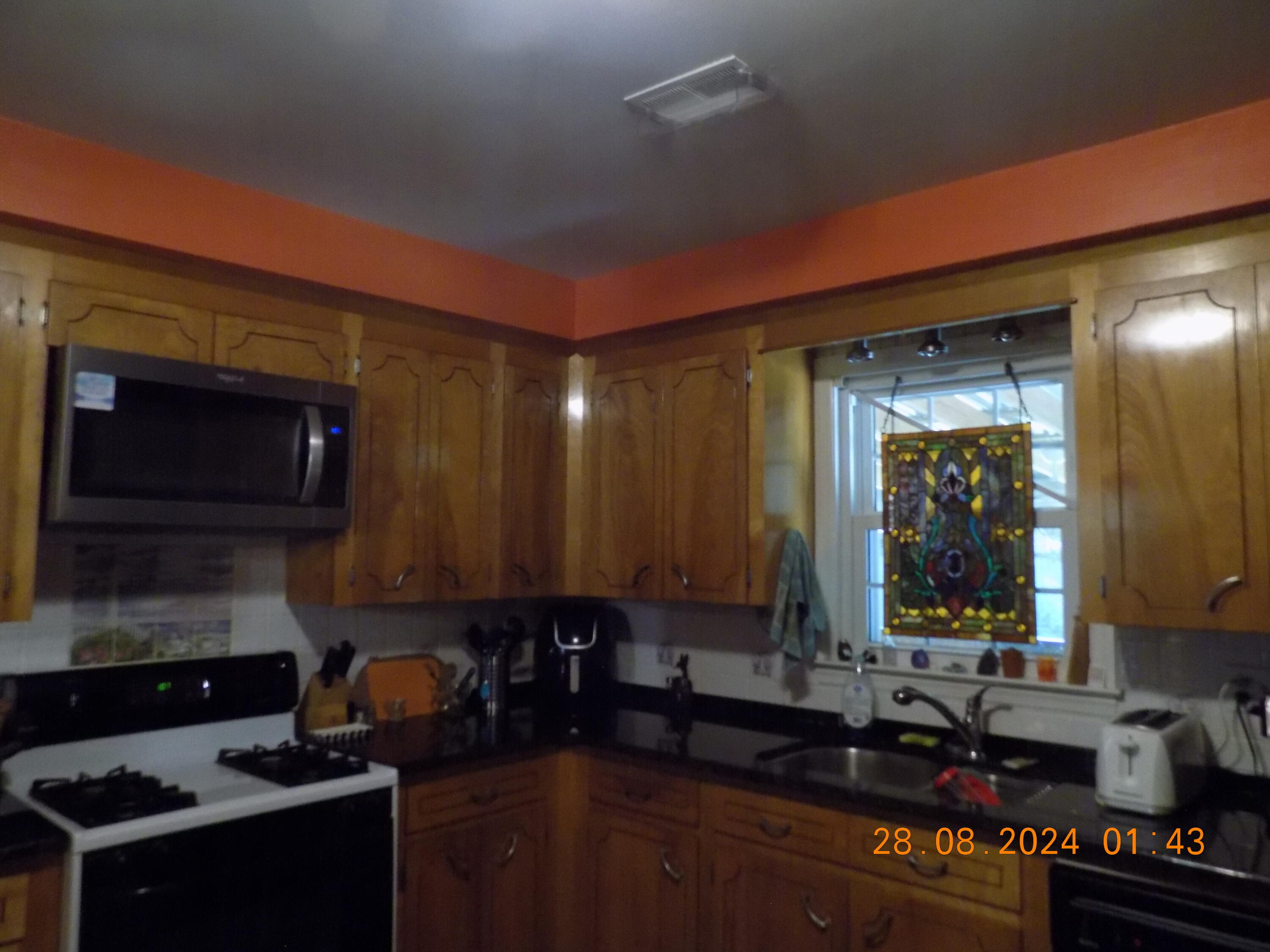 301 Lynnwood Road Walterboro, SC 29488 - Photo 15 of 32 DSCN2172