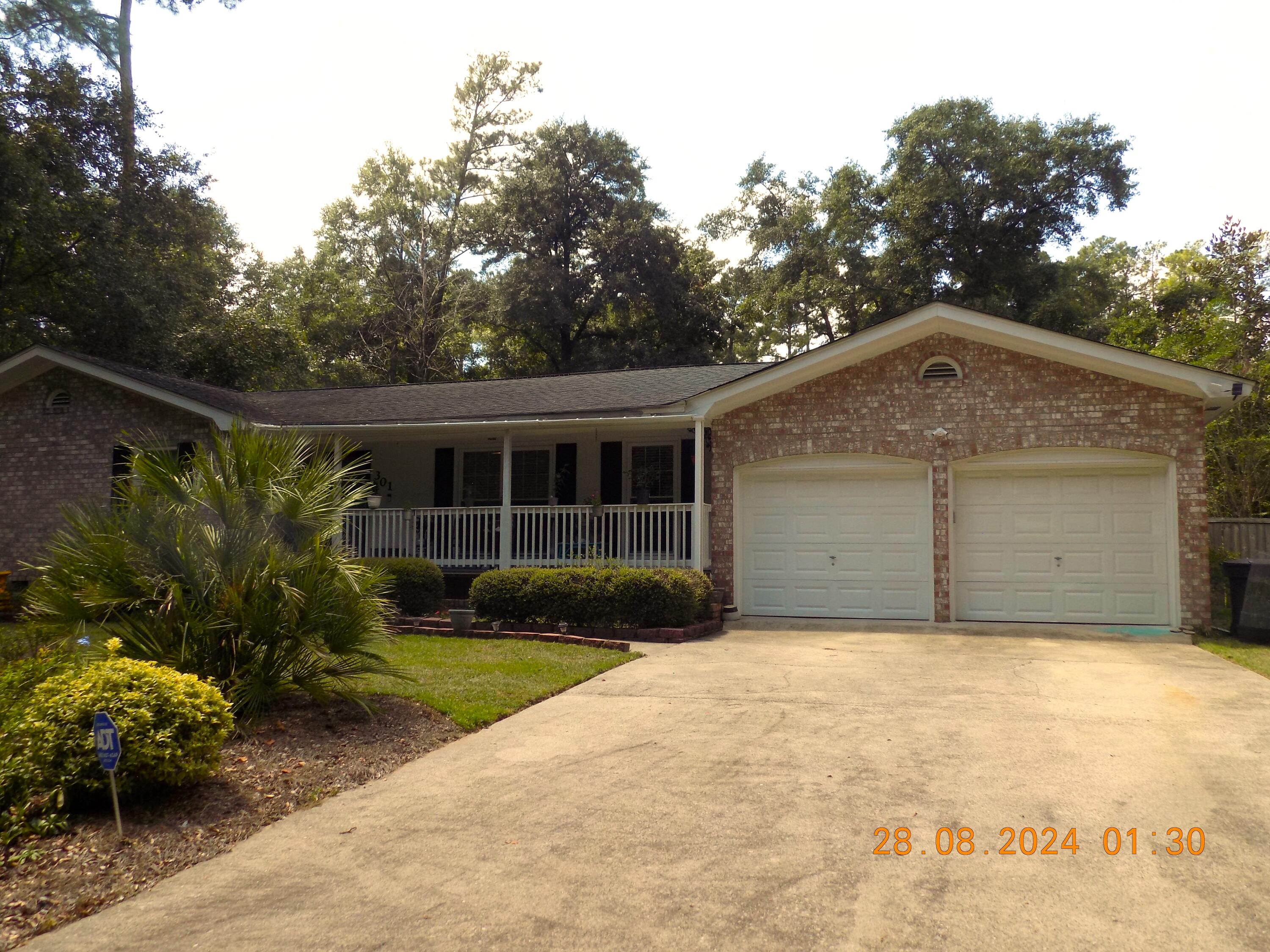 301 Lynnwood Road Walterboro, SC 29488 - Photo 4 of 32 DSCN2145