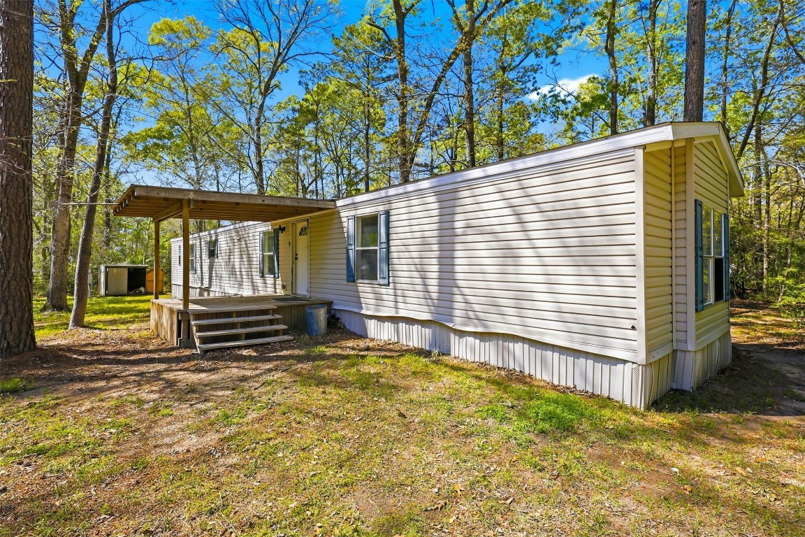 220 Rustic Lane Huntington, TX 75949 - Photo 11 of 17 Driveway view