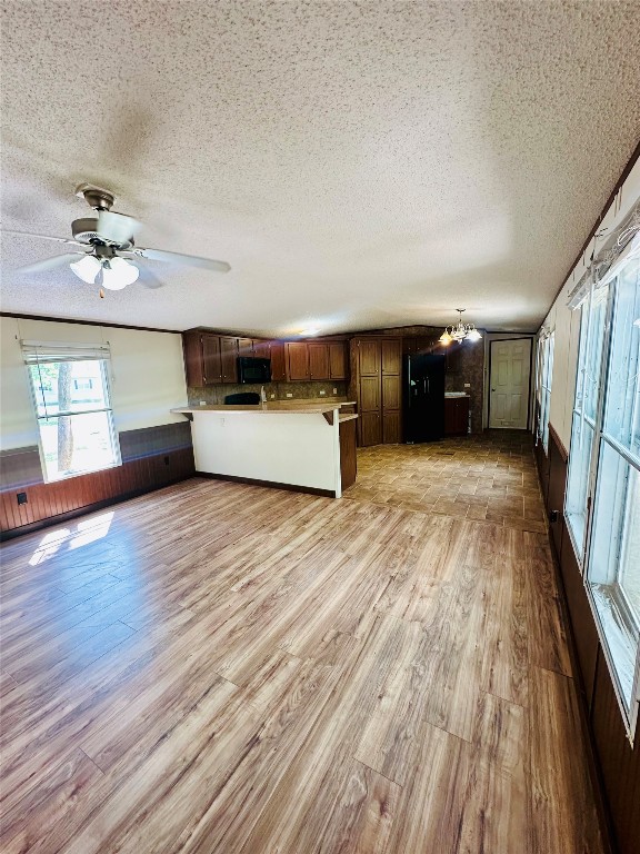 220 Rustic Lane Huntington, TX 75949 - Photo 13 of 17 Living room