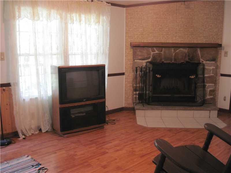200 Hill Road Hunker, PA 15639 - Photo 8 of 10 Living Room.