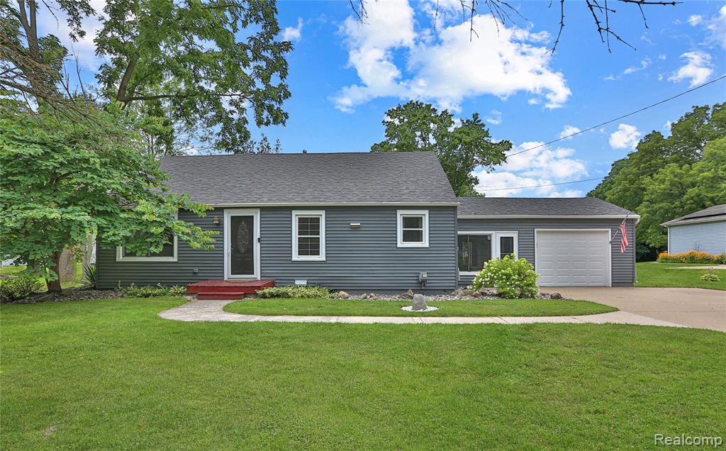 15890 Brook Road Lansing, MI 48906 - Photo 3 of 21