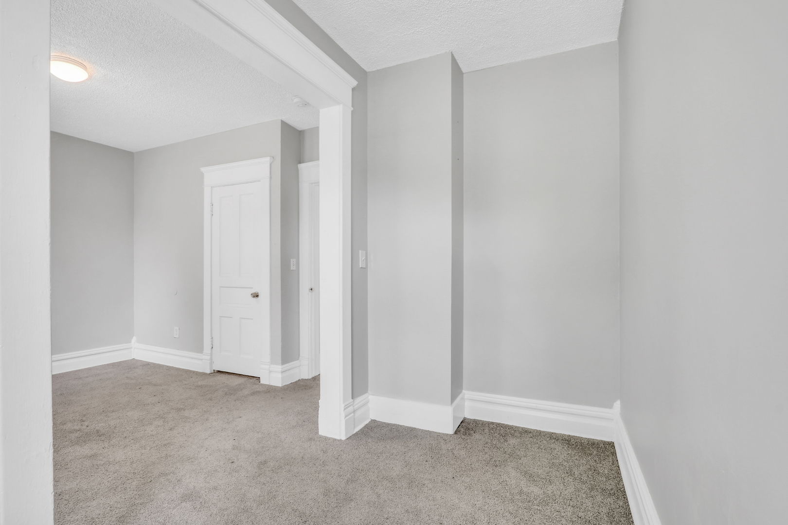 725 18th Street North Chicago, IL 60064 - Photo 22 of 32 a view of an empty room