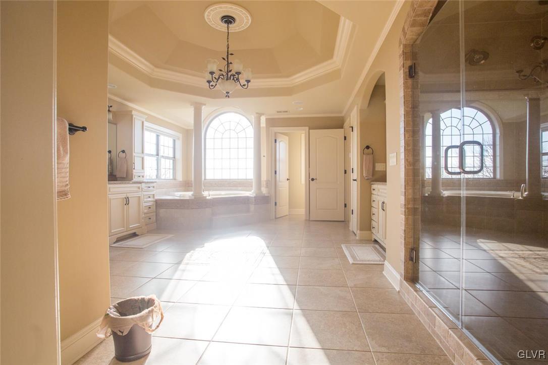 226 East Dell Road Bath, PA 18014 - Photo 30 of 50