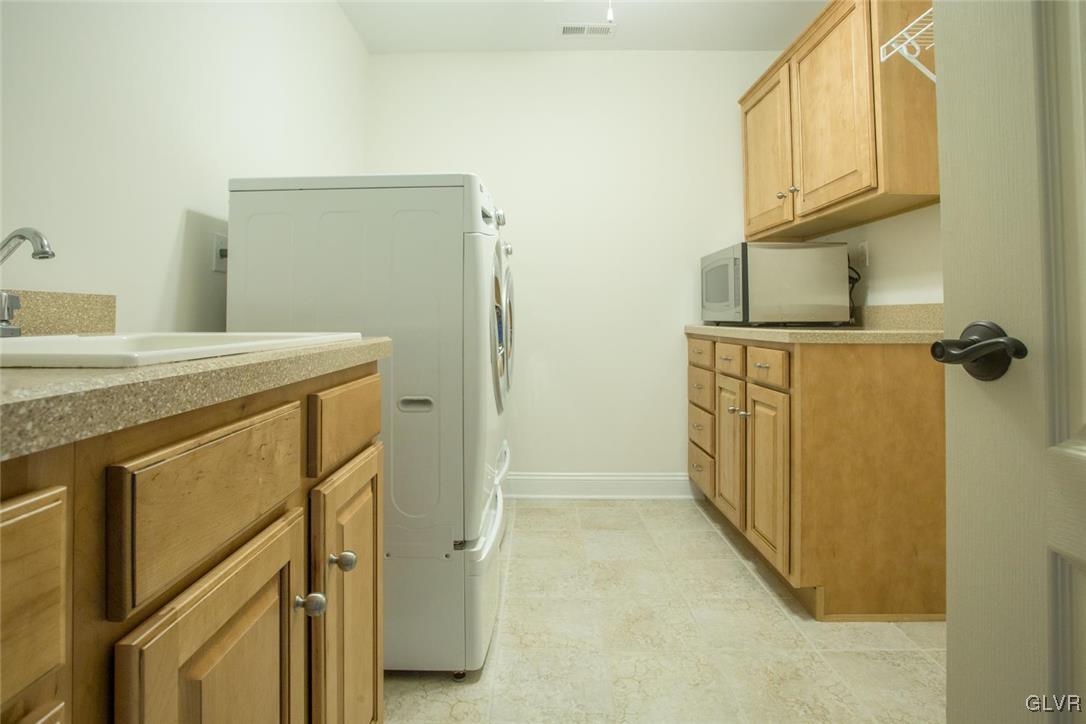 226 East Dell Road Bath, PA 18014 - Photo 44 of 50