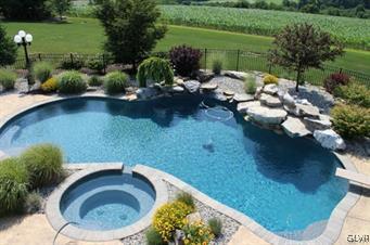 226 East Dell Road Bath, PA 18014 - Photo 5 of 50