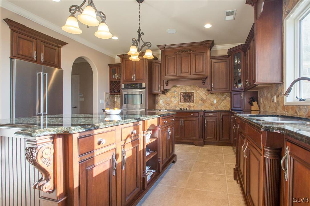 226 East Dell Road Bath, PA 18014 - Photo 10 of 50
