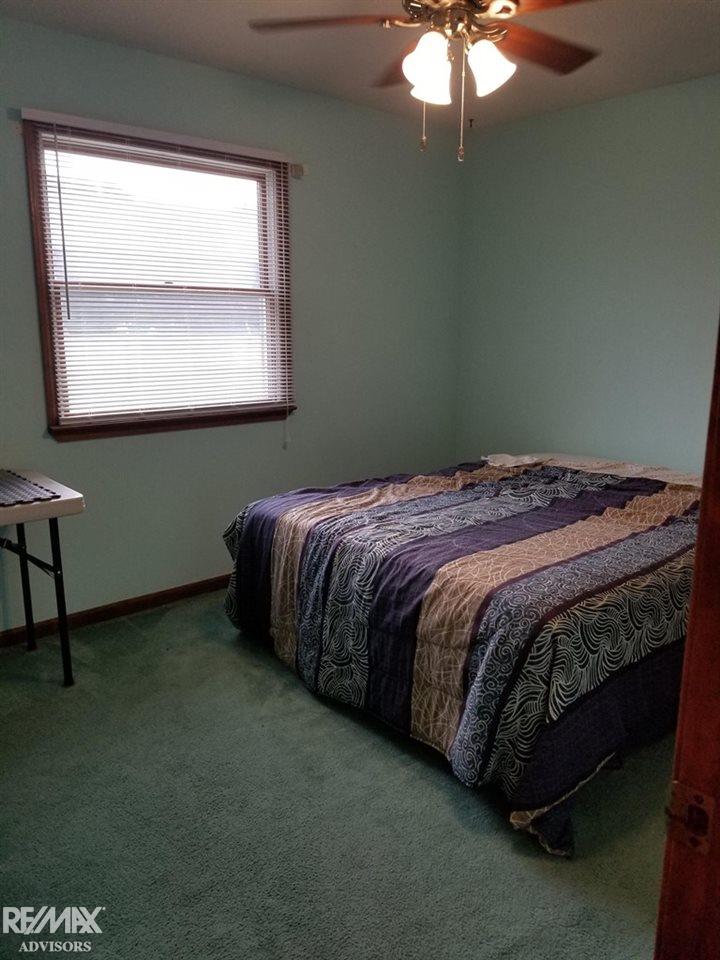 3428 Pointe Tremble Road Algonac, MI 48001 - Photo 17 of 25 31387567-16.JPG