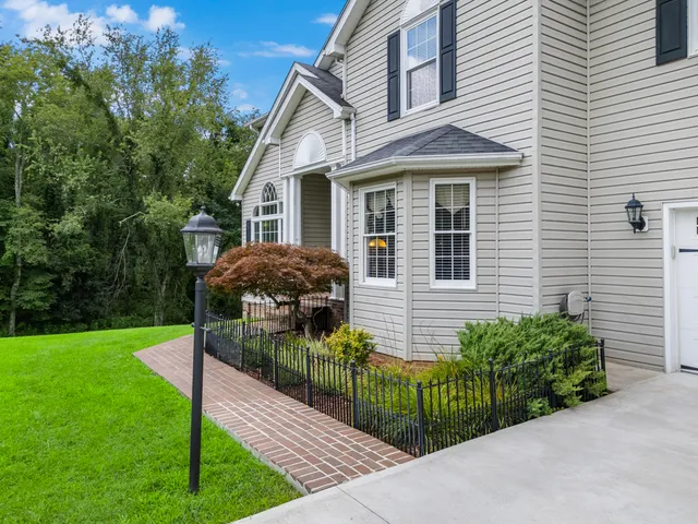 $943,900 | 2285 Lubna Drive, Christiansburg, VA 24073