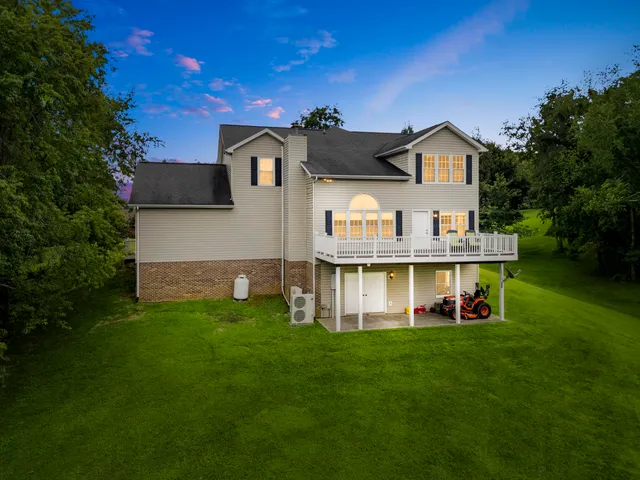 $943,900 | 2285 Lubna Drive, Christiansburg, VA 24073