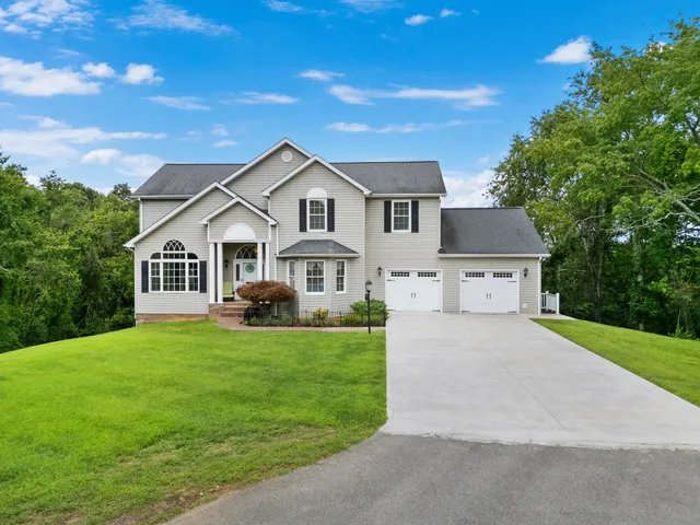 $943,900 | 2285 Lubna Drive, Christiansburg, VA 24073