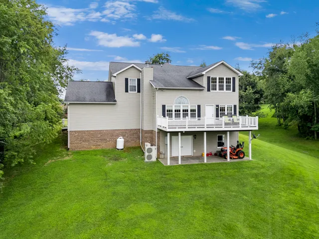 $943,900 | 2285 Lubna Drive, Christiansburg, VA 24073