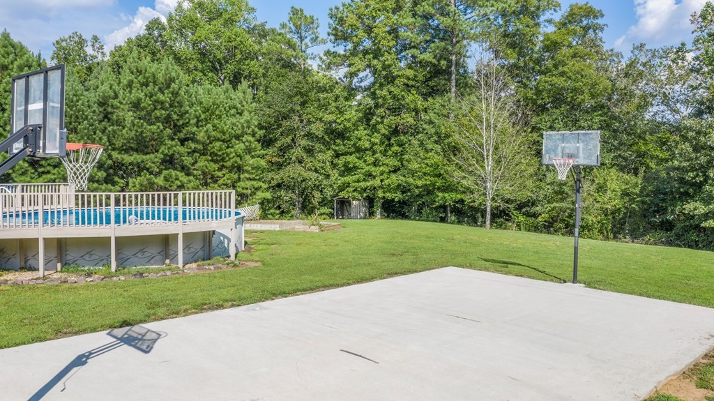 420 No Pone Valley Road Northwest Georgetown, TN 37336 - Photo 51 of 56 a view of a house with backyard and garden