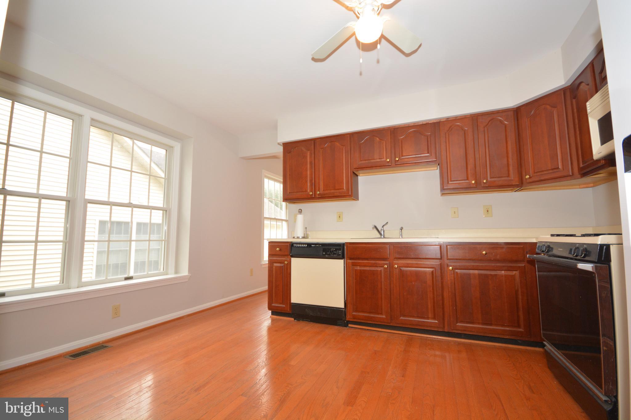 511 Coover Road Annapolis, MD 21401 - Photo 13 of 48