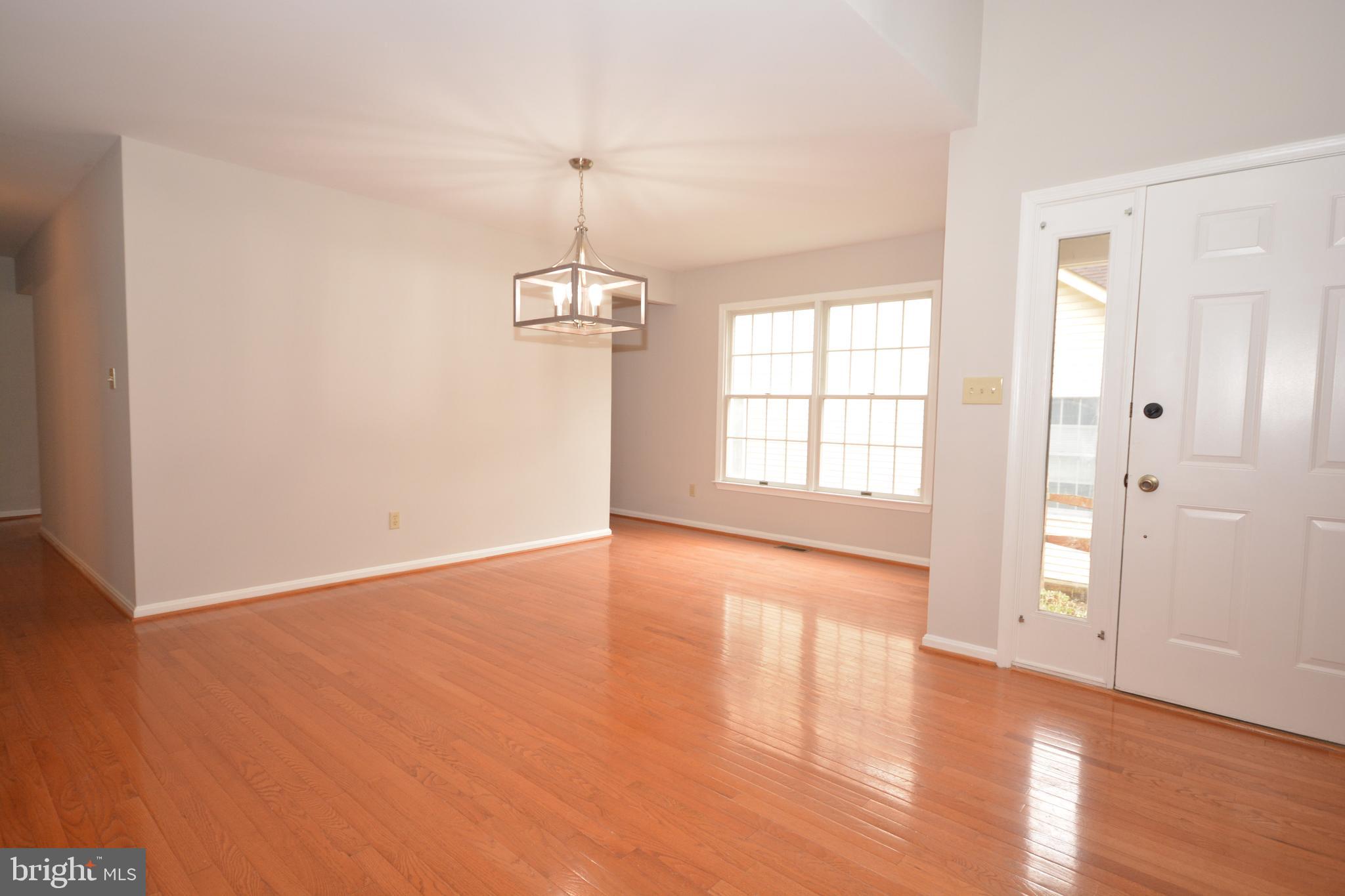 511 Coover Road Annapolis, MD 21401 - Photo 3 of 48