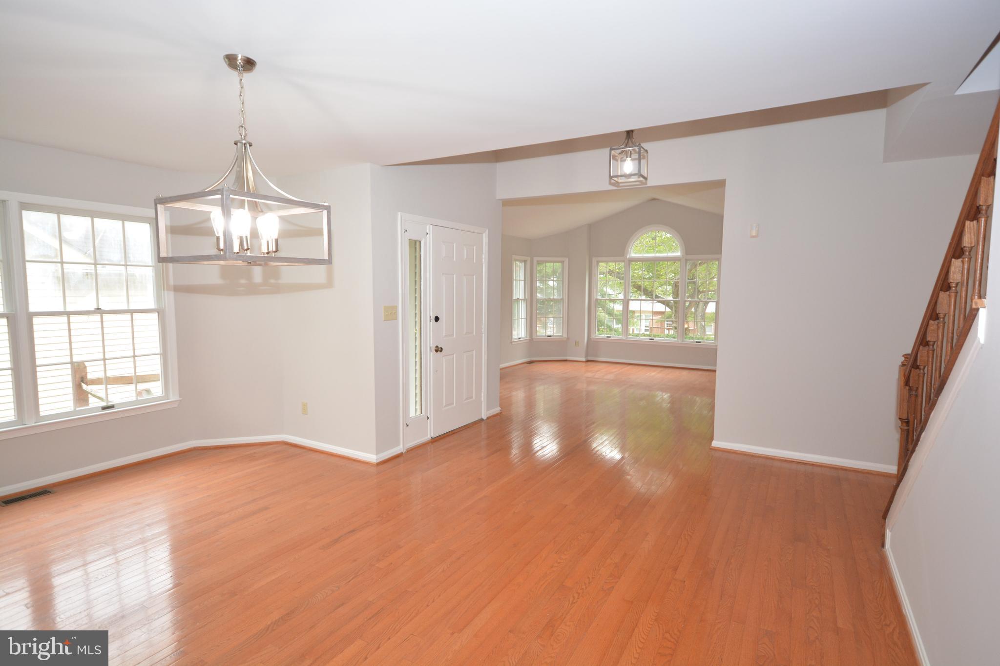 511 Coover Road Annapolis, MD 21401 - Photo 4 of 48