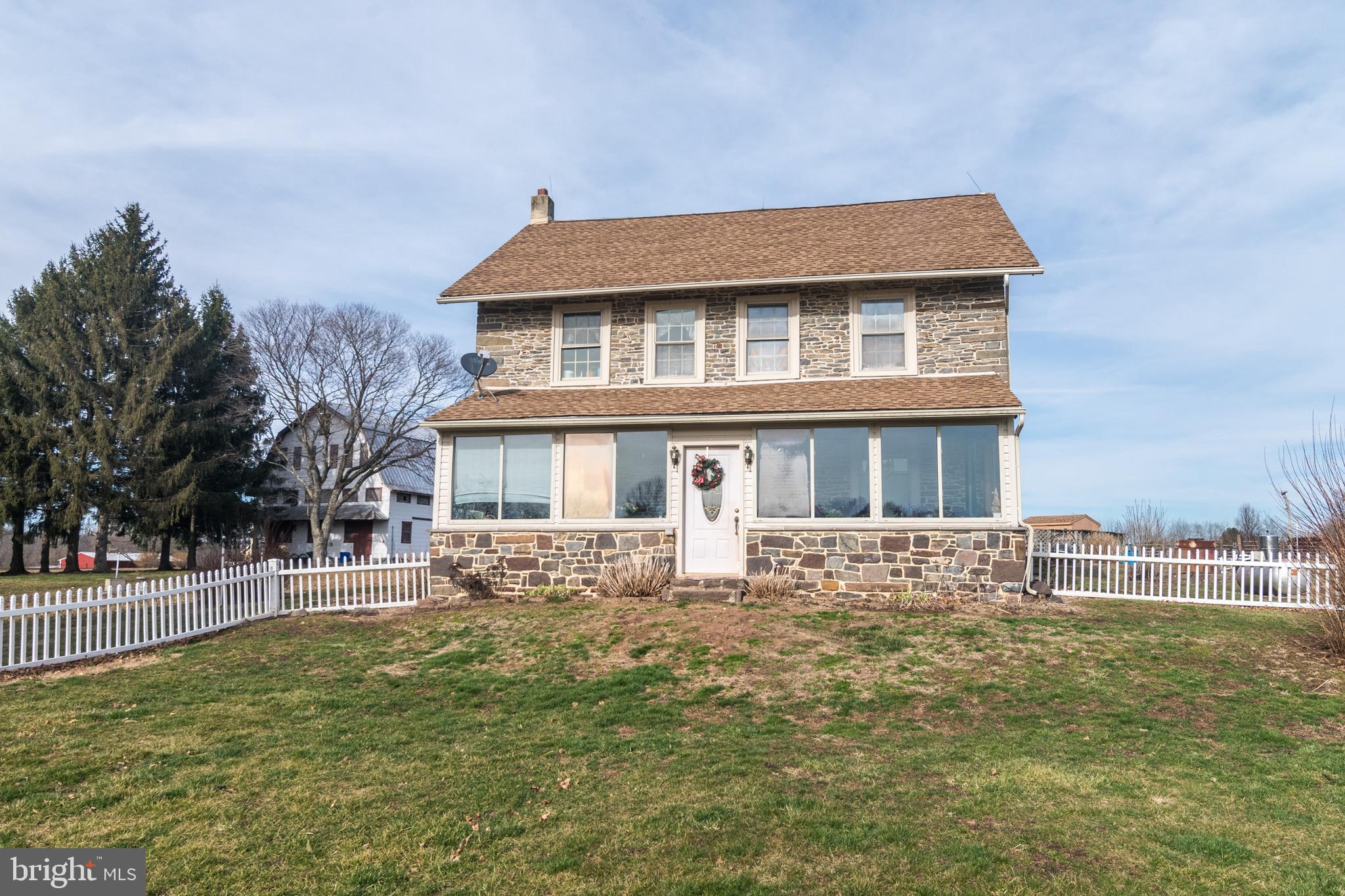 519 Redwing Road Perkasie, PA 18944 - Photo 2 of 35 Gallery Image 2