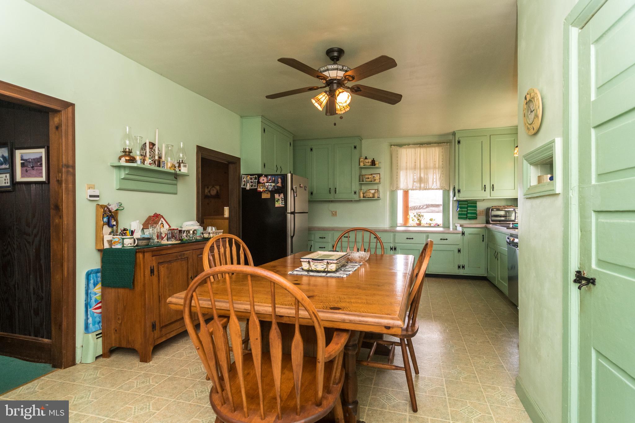 519 Redwing Road Perkasie, PA 18944 - Photo 14 of 35 Kitchen