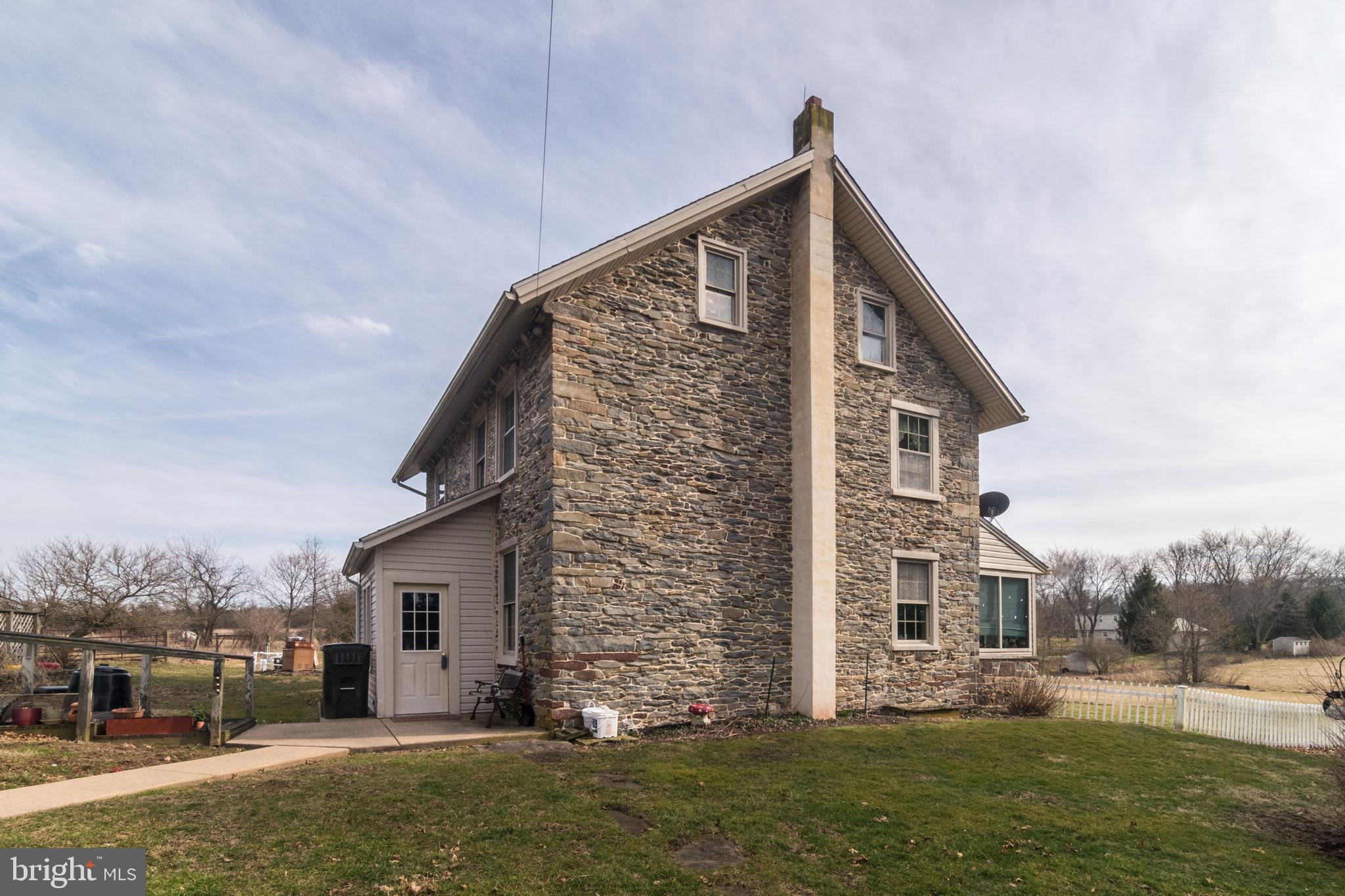 519 Redwing Road Perkasie, PA 18944 - Photo 3 of 35 Gallery Image 3