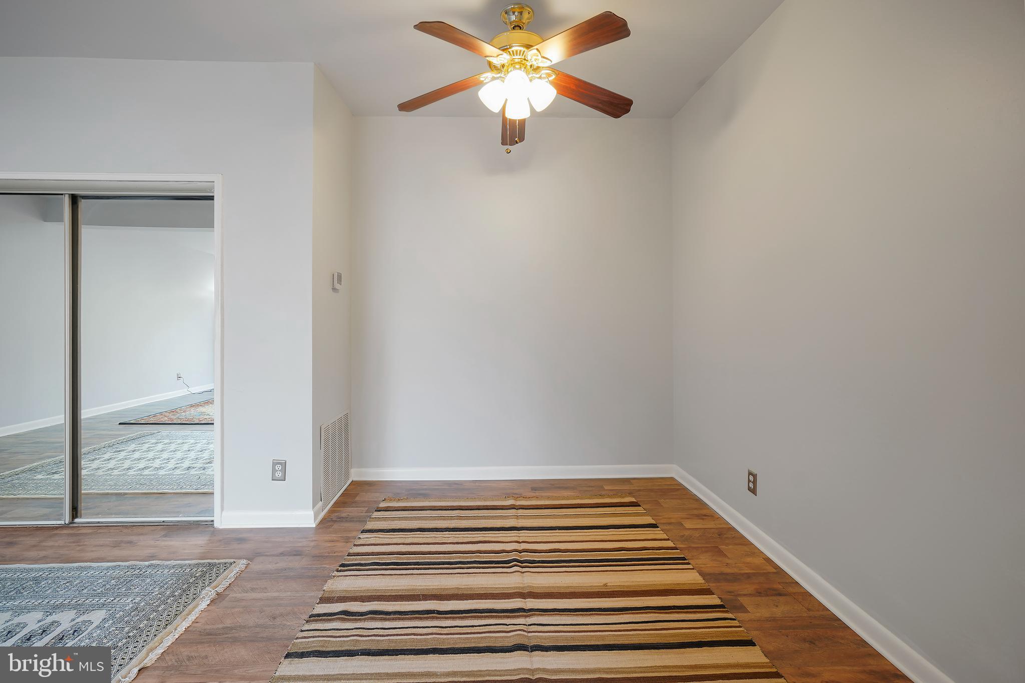 208 Skyhill Road, Unit 208 Alexandria, VA 22314 - Photo 11 of 57