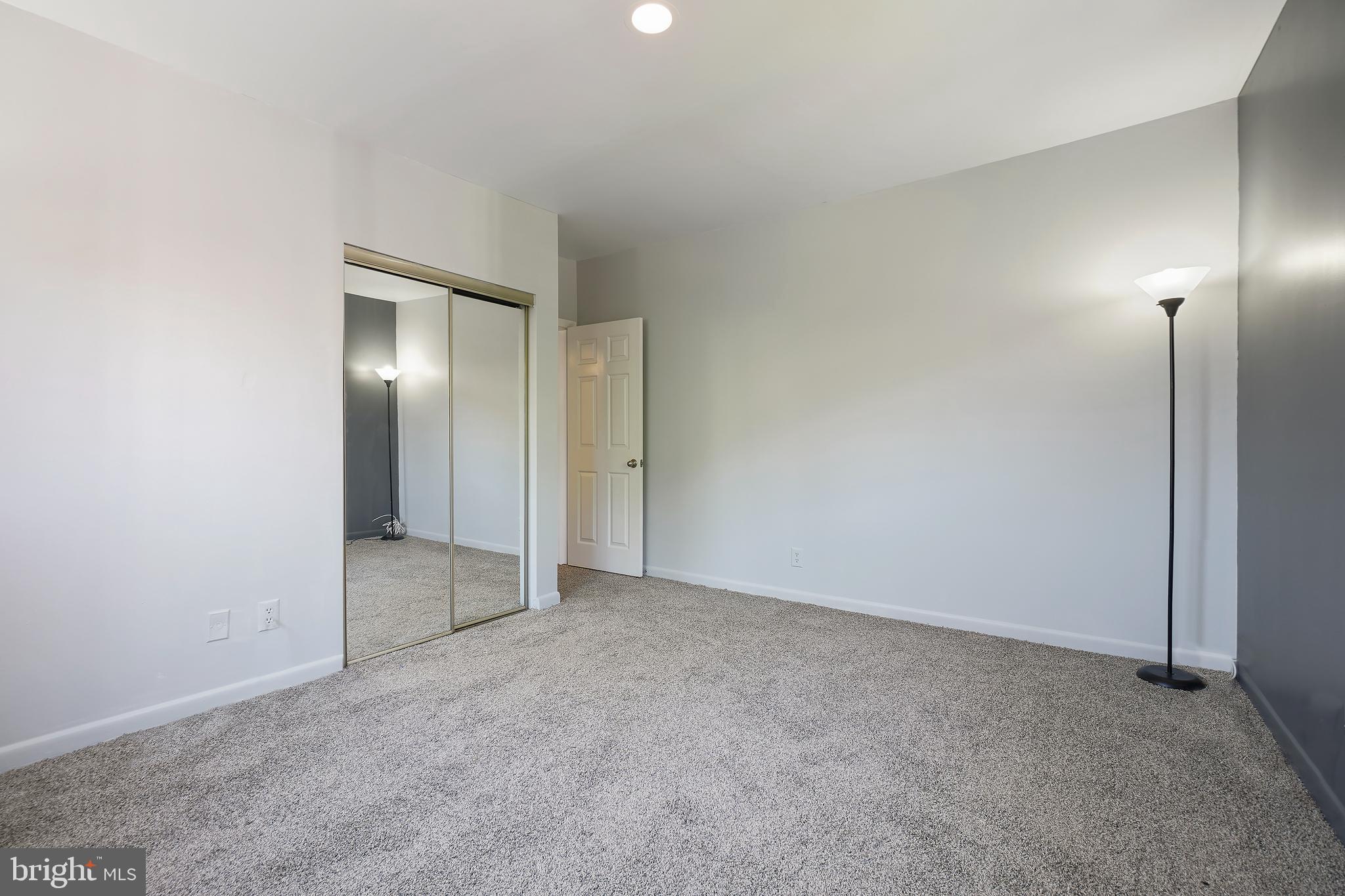 208 Skyhill Road, Unit 208 Alexandria, VA 22314 - Photo 21 of 57