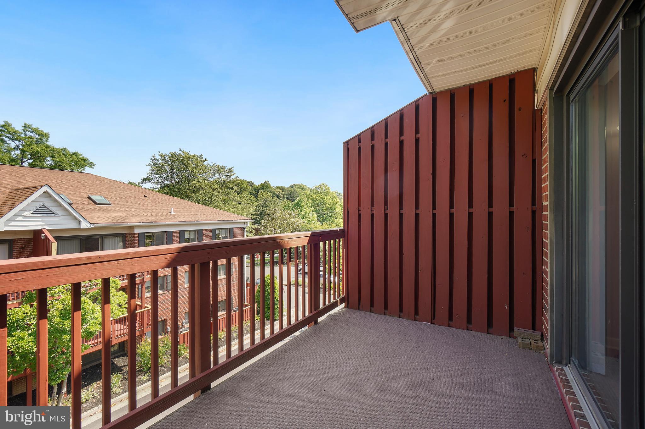 208 Skyhill Road, Unit 208 Alexandria, VA 22314 - Photo 28 of 57