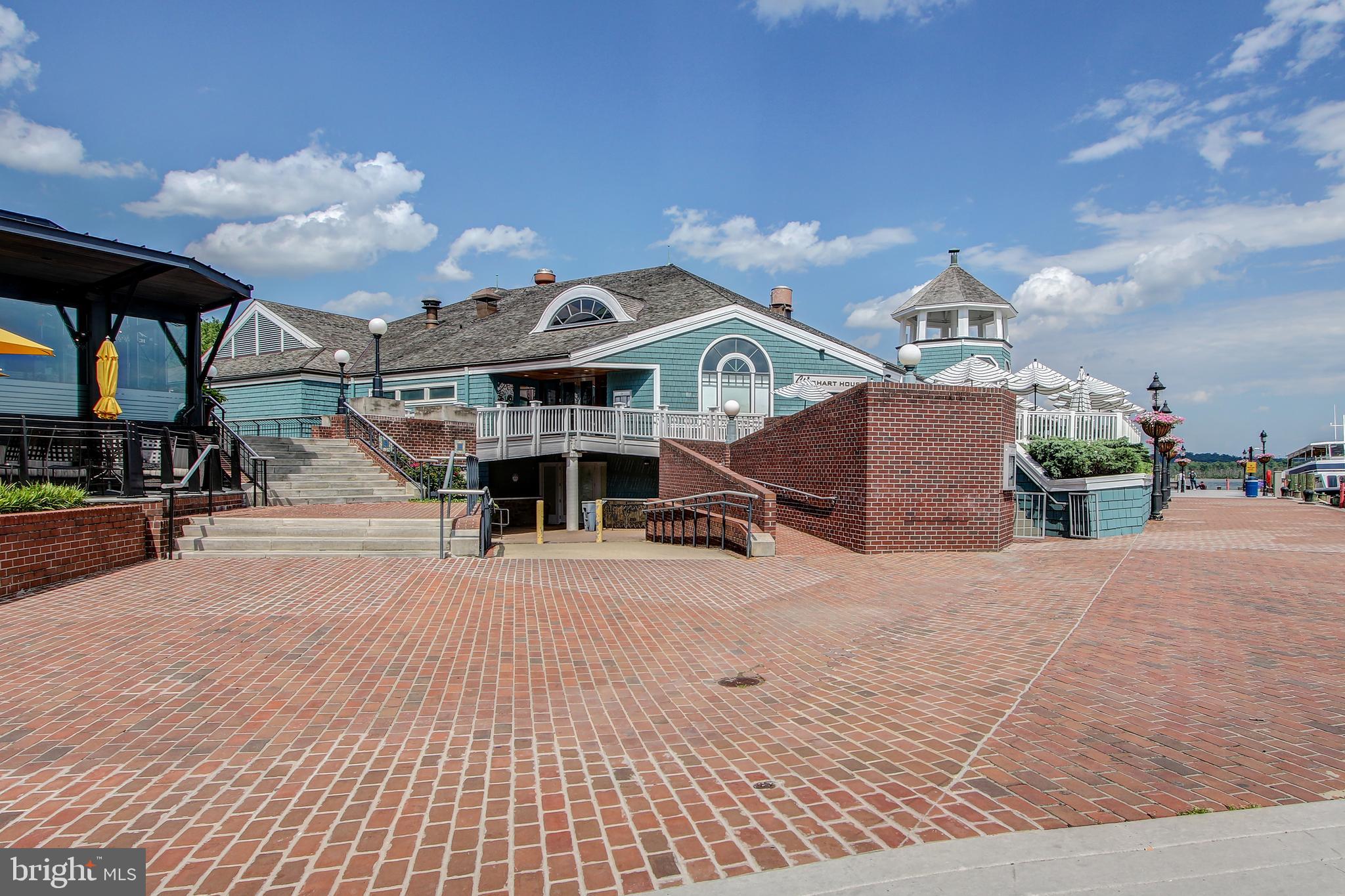 208 Skyhill Road, Unit 208 Alexandria, VA 22314 - Photo 55 of 57