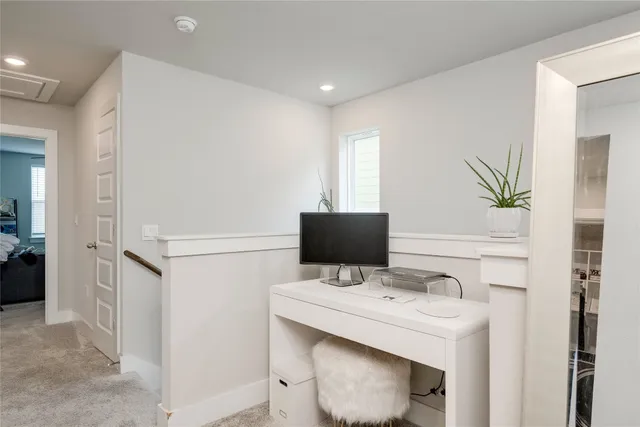 $2,500 | 7502 Chesapeake Rail Lane, Unit 154, Austin, TX 78744