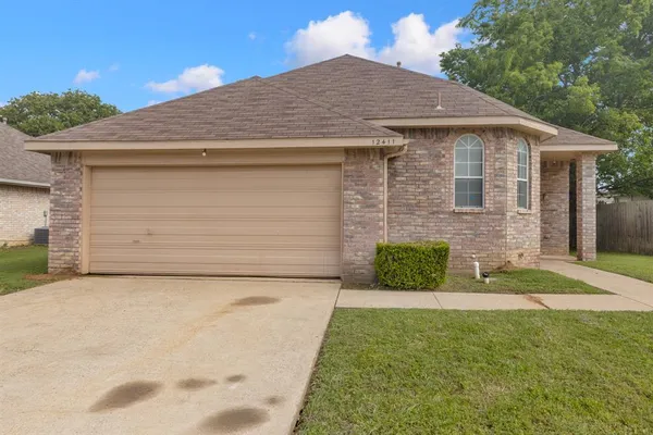$1,850 | 12411 Summer Hill Drive, Balch Springs, TX 75180