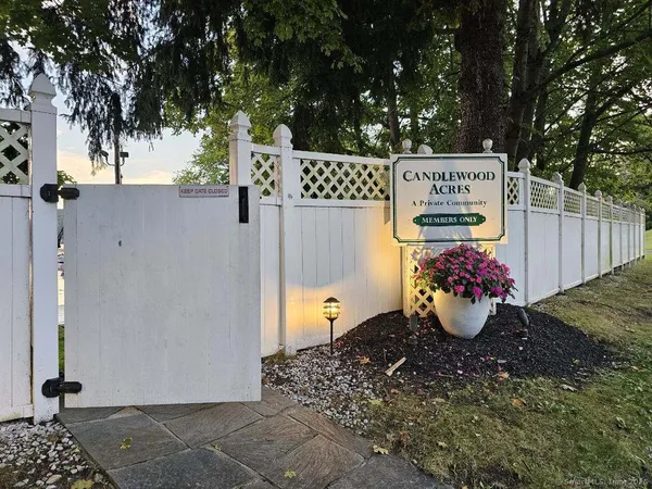 $1,025,000 | 16 Candlewood Acres Road, Brookfield, CT 06804