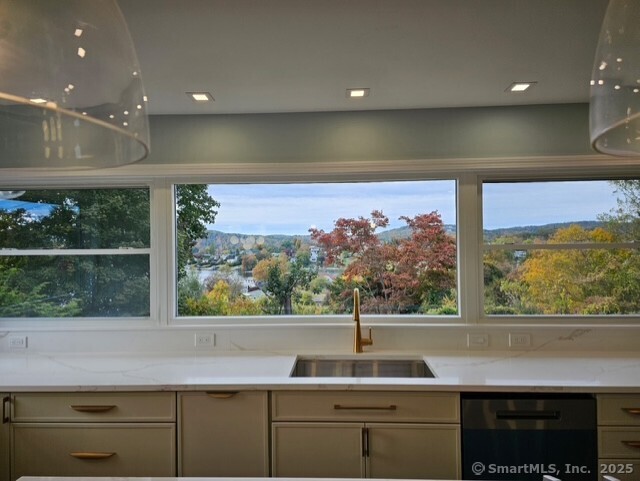 16 Candlewood Acres Road Brookfield, CT 06804 - Photo 5 of 40