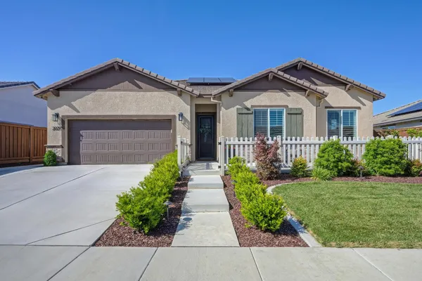 $789,000 | 2029 Smith Drive, Woodland, CA 95776