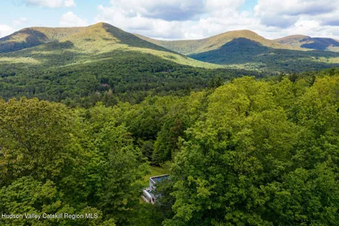 $1,150,000 | 540 Mt Tobias Road, Mount Tremper, NY 12457