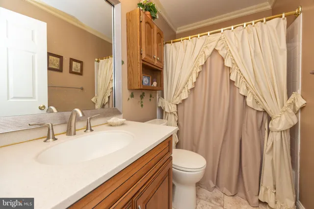 $785,000 | 220 Ivanhoe Drive, Robbinsville, NJ 08691