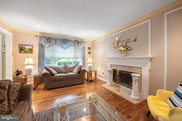 $785,000 | 220 Ivanhoe Drive, Robbinsville, NJ 08691